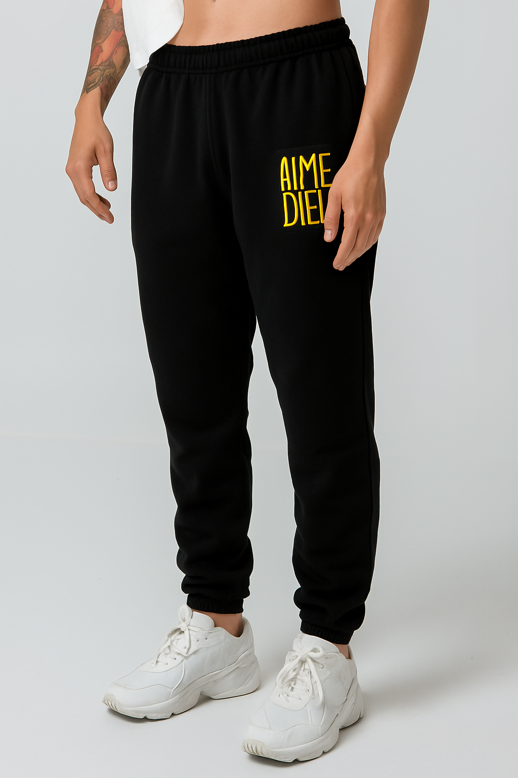 AIMEDIEU Gold Joggers