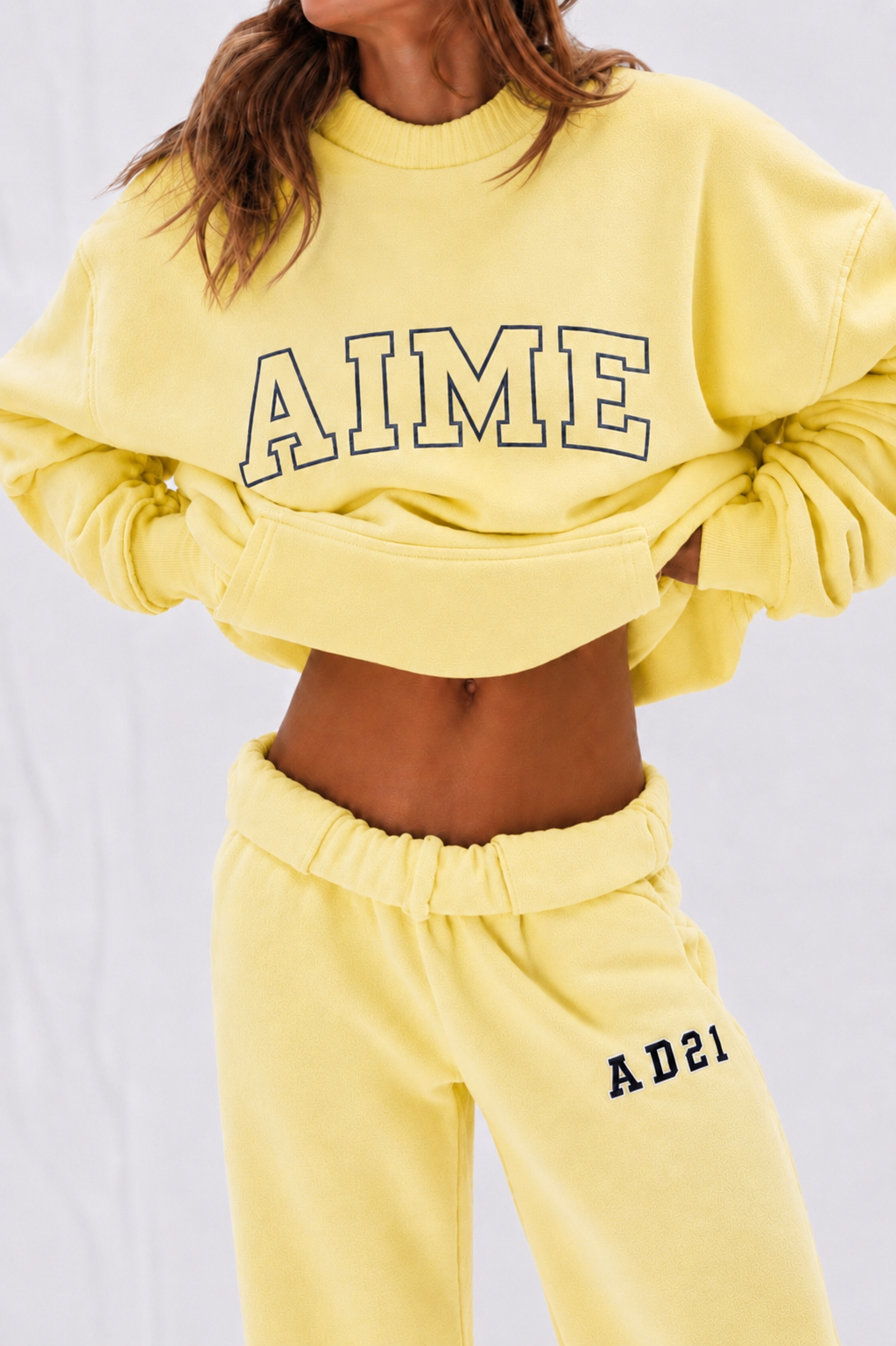 Women's Relaxed Sweatshirt & Joggers Set