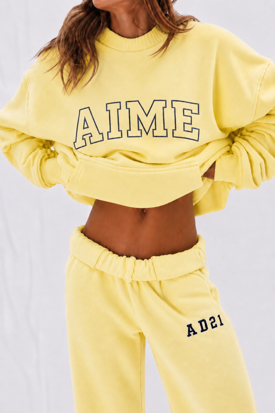 Women's Relaxed Sweatshirt & Joggers Set