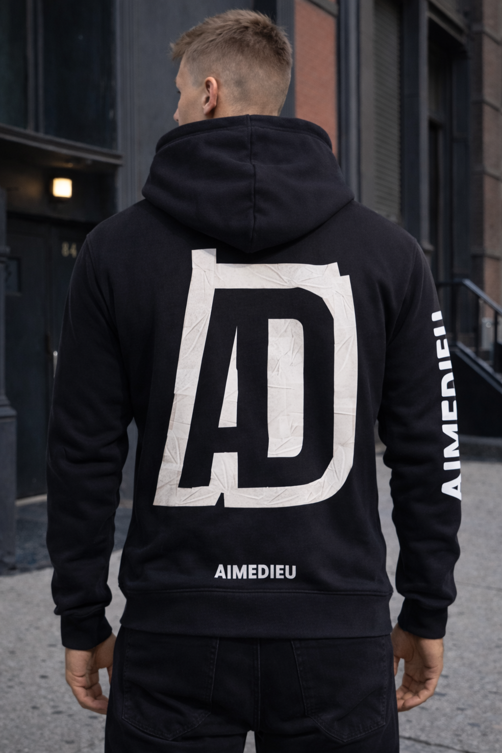 Aimedieu repre style