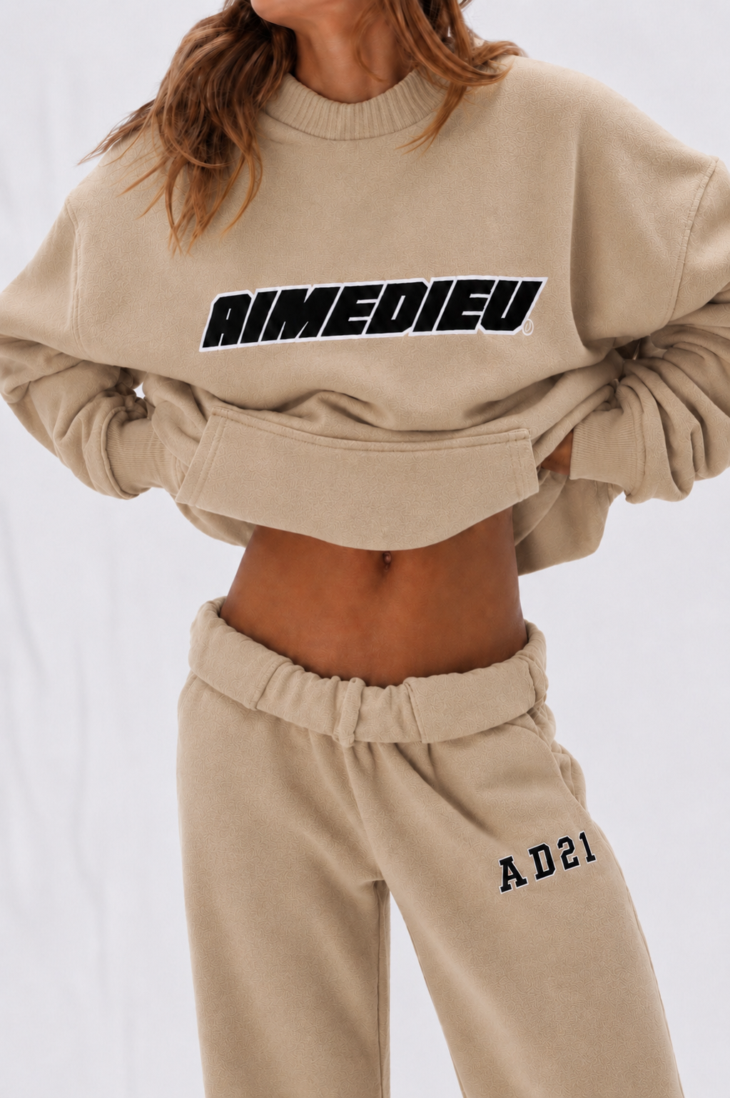 Women's Relaxed Sweatshirt & Joggers Loungewear Set
