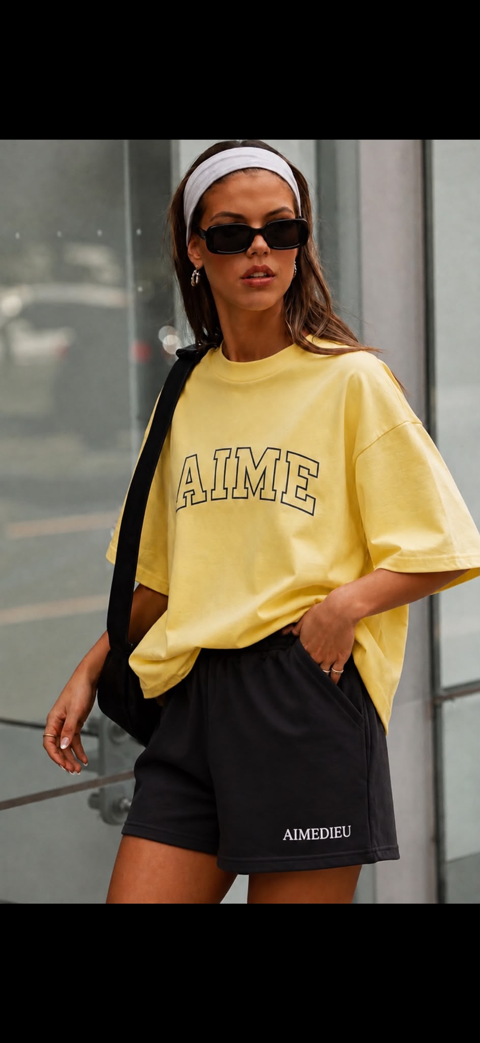 AIMÉ Outline T-Shirt